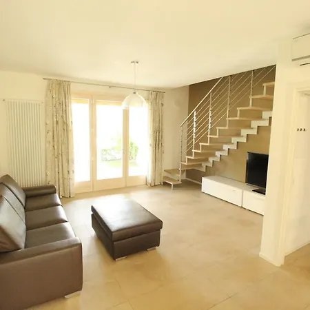 Aquamarina Village Apartment
